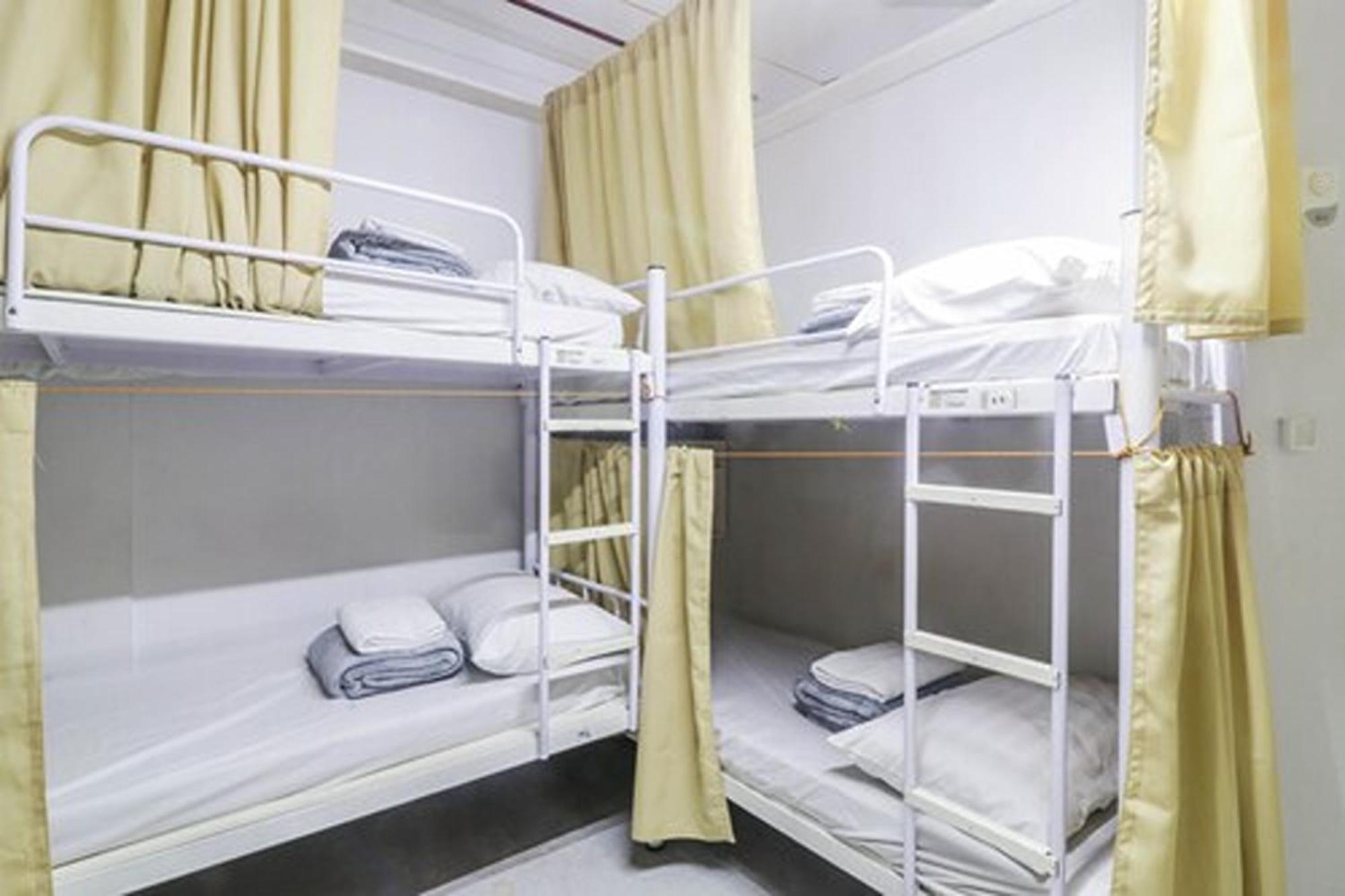 Ark Hostel City Center Manila Pasay Exterior photo